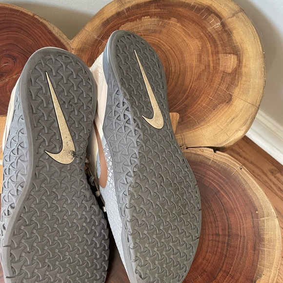 Nike Metcon 4 size 11 AV2252-001 gray pink - Picture 5 of 6